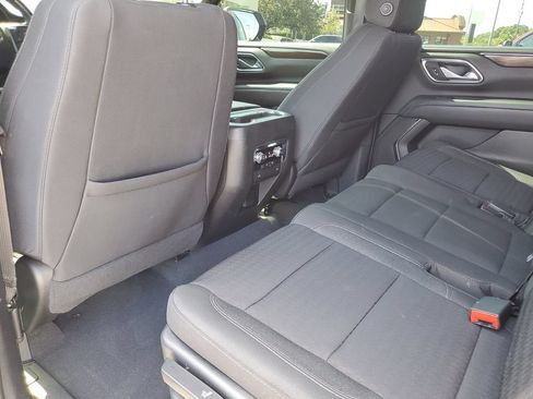 Used 2023 GMC Yukon XL SLE RWD image 22