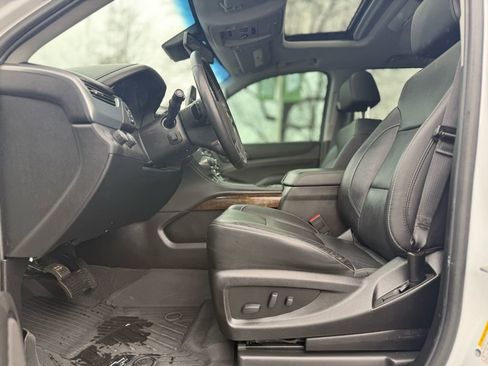 Used 2020 Chevrolet Tahoe LT image 12