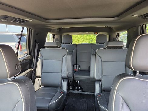 Used 2022 GMC Yukon SLT w/ SLT Premium Package AWD/4WD image 25