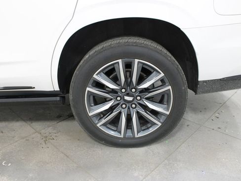 Used 2021 Cadillac Escalade Sport Platinum RWD image 41