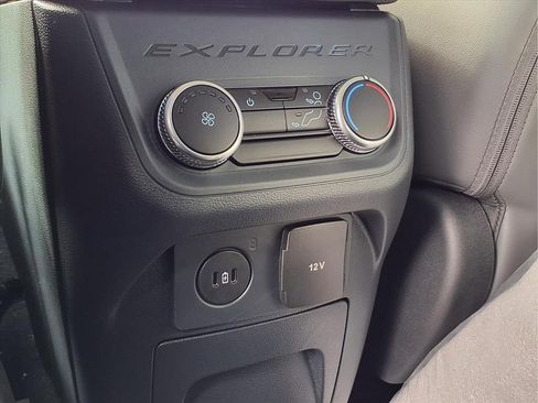 New 2026 Ford Explorer Active w/ Active Comfort Package image 21