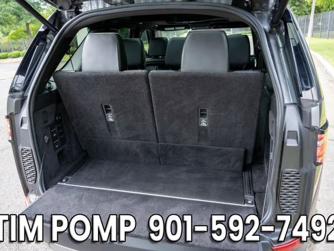 Used 2017 Land Rover Discovery HSE AWD/4WD image 16