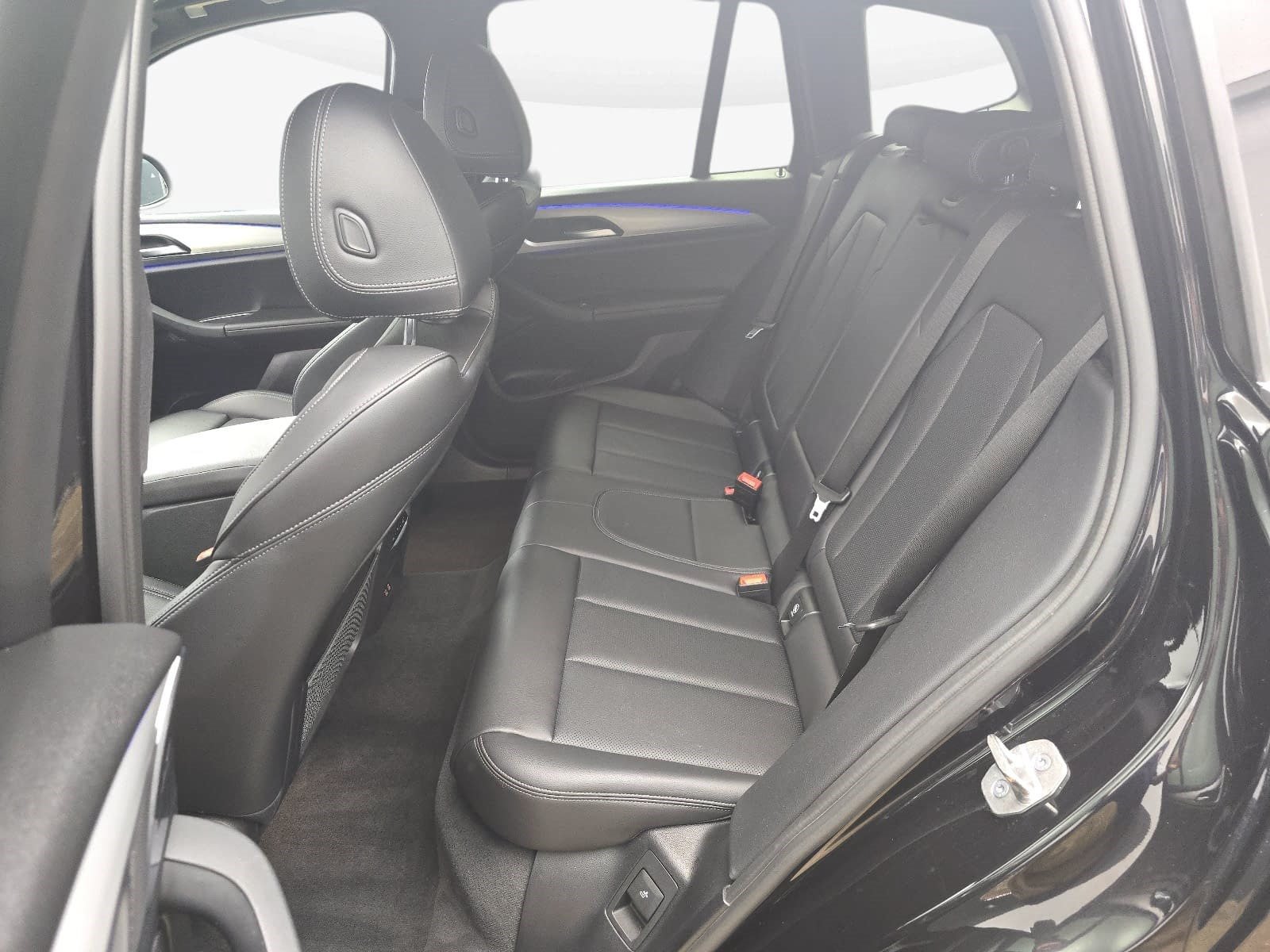 Used 2022 BMW X3 sDrive30i RWD image 11