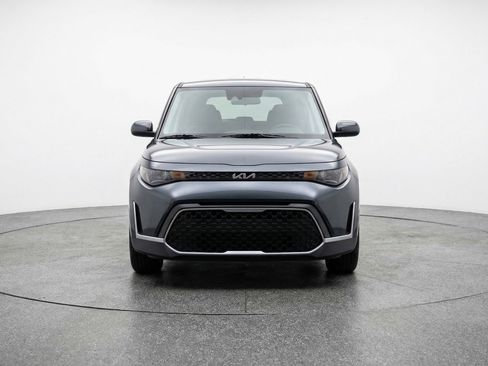 Used 2025 Kia Soul LX w/ LX Technology Package image 2