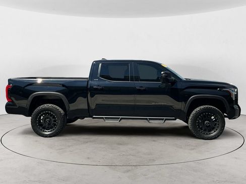 Used 2025 Toyota Tundra SR5 w/ SR5 Premium Package AWD/4WD image 4