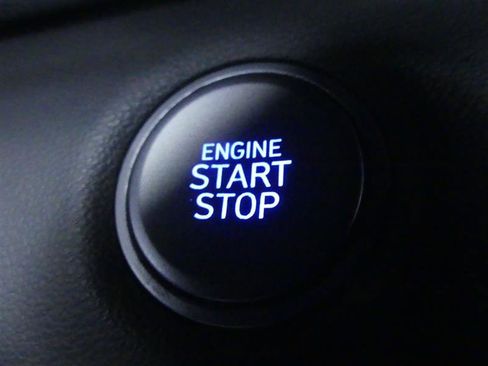 Used 2021 Hyundai Elantra SEL w/ Convenience Package image 16