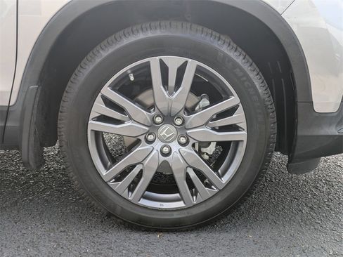 Used 2022 Honda Pilot Sport image 11