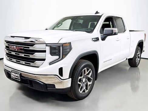 New 2026 GMC Sierra 1500 SLE w/ Preferred Package RWD image 1
