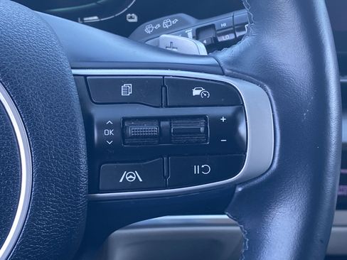 Certified 2023 Kia Sportage EX AWD/4WD image 22