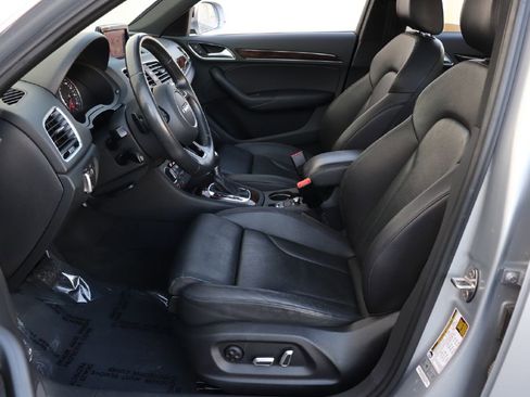Used 2018 Audi Q3 2.0T Premium Plus AWD/4WD image 18