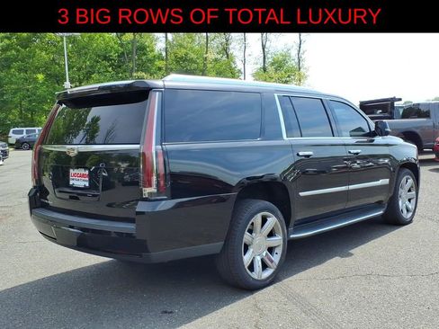 Used 2019 Cadillac Escalade ESV Luxury AWD/4WD image 7