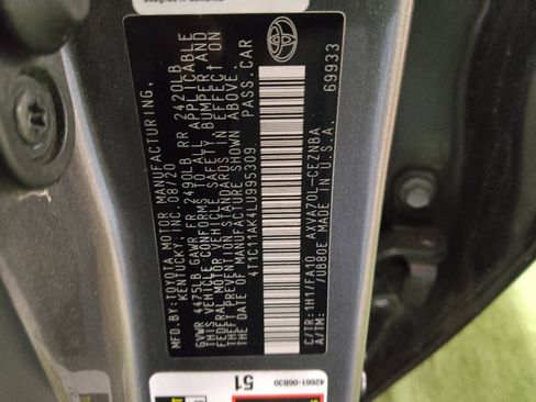 Used 2020 Toyota Camry LE image 33