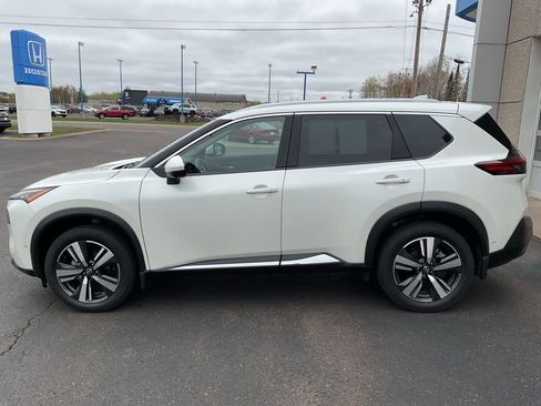 Used 2023 Nissan Rogue SL w/ SL Premium Package AWD/4WD image 8