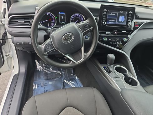 Used 2023 Toyota Camry LE image 18