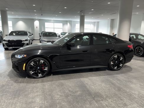 New 2026 BMW M440i M440i w/ Premium Package image 4