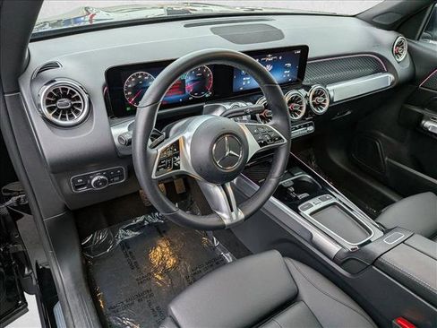 Certified 2025 Mercedes-Benz GLB 250 4MATIC image 10