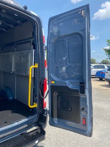 Used 2020 Ford Transit 250 148 High Roof Extended RWD image 8