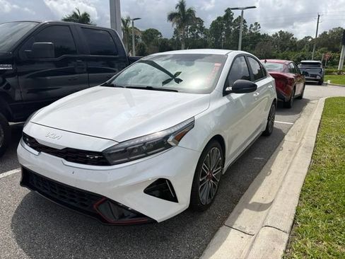 Certified 2022 Kia Forte GT FWD image 2
