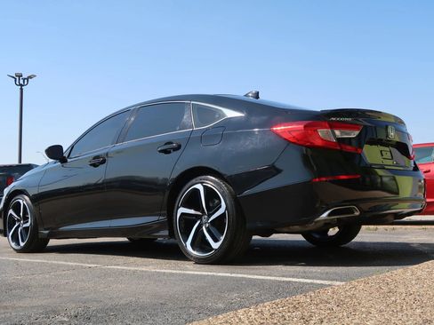 Used 2021 Honda Accord Sport image 13
