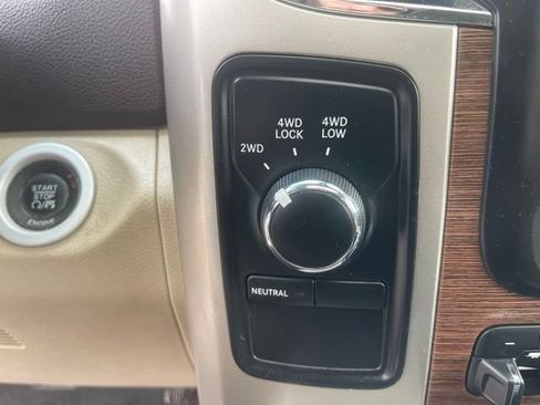 Used 2014 RAM 2500 Laramie w/ Convenience Group AWD/4WD image 20