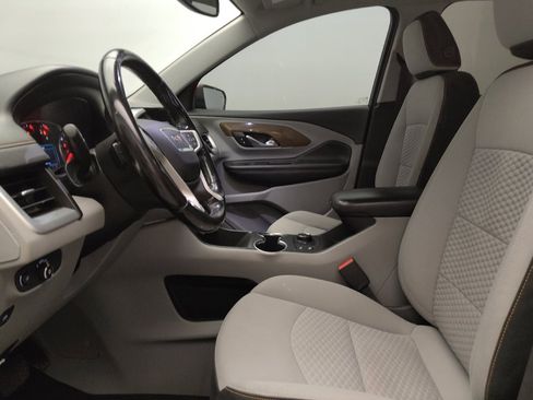 Used 2019 GMC Terrain SLE w/ Driver Convenience Package FWD image 17