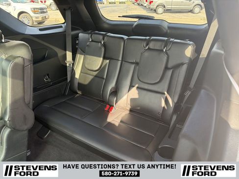 Used 2020 Ford Explorer Limited RWD image 36