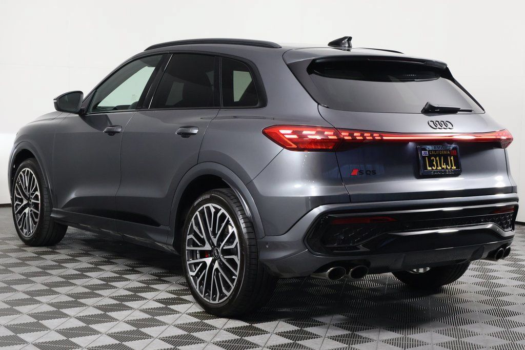 Used 2025 Audi SQ5 Premium Plus AWD/4WD image 6
