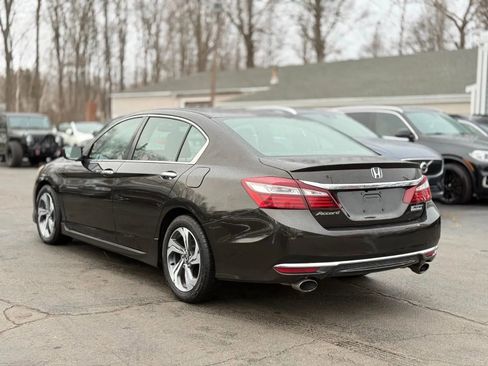 Used 2017 Honda Accord Sport Special Edition image 5