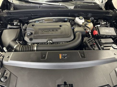 Used 2023 Buick Envision Essence AWD/4WD image 28