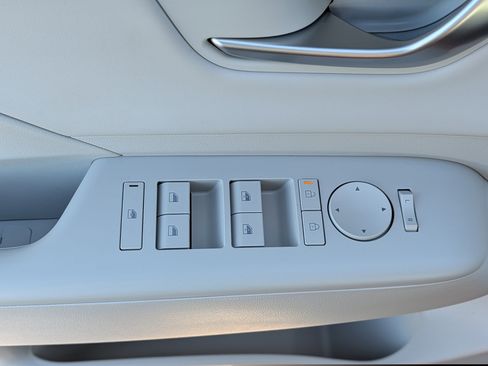 New 2026 Hyundai Kona SEL Premium image 11