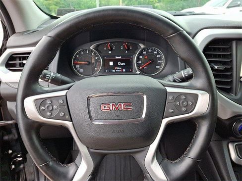 Certified 2023 GMC Acadia SLT w/ Preferred Package image 23