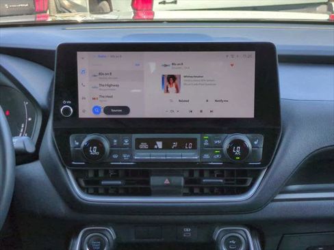 Certified 2025 Toyota Grand Highlander AWD image 18