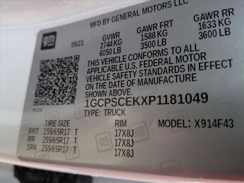 Used 2023 Chevrolet Colorado LT w/ LT Convenience Package II image 24