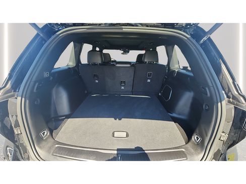 Used 2024 Jeep Grand Cherokee Limited AWD/4WD image 17