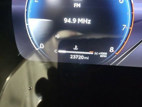 Used 2024 Toyota Highlander Platinum image 32