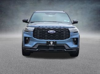 New 2026 Ford Explorer ST-Line w/ ST-Line Street Pack video 2
