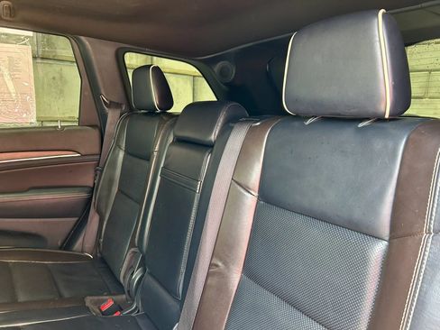 Used 2016 Jeep Grand Cherokee Overland AWD/4WD image 4