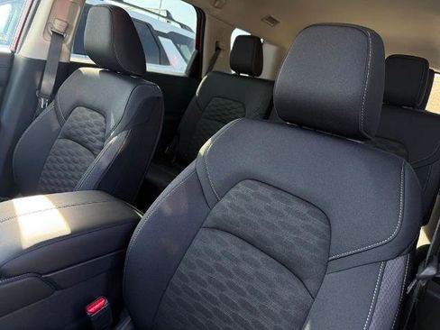 New 2026 Nissan Pathfinder SV image 15