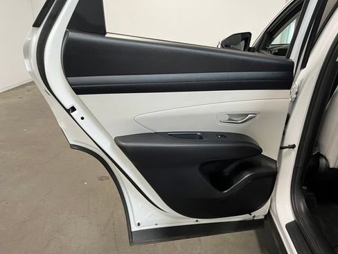 Used 2025 Hyundai Tucson SEL FWD image 19