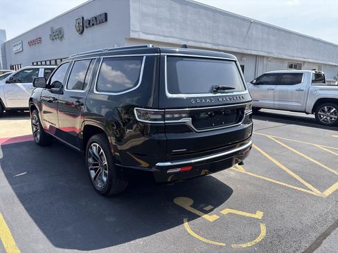 Used 2022 Jeep Grand Wagoneer Series III w/ Rear Seat Video Group 1 AWD/4WD image 7