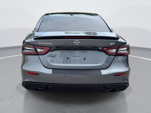 Used 2023 Nissan Maxima SR w/ Sport Mat Group FWD image 7