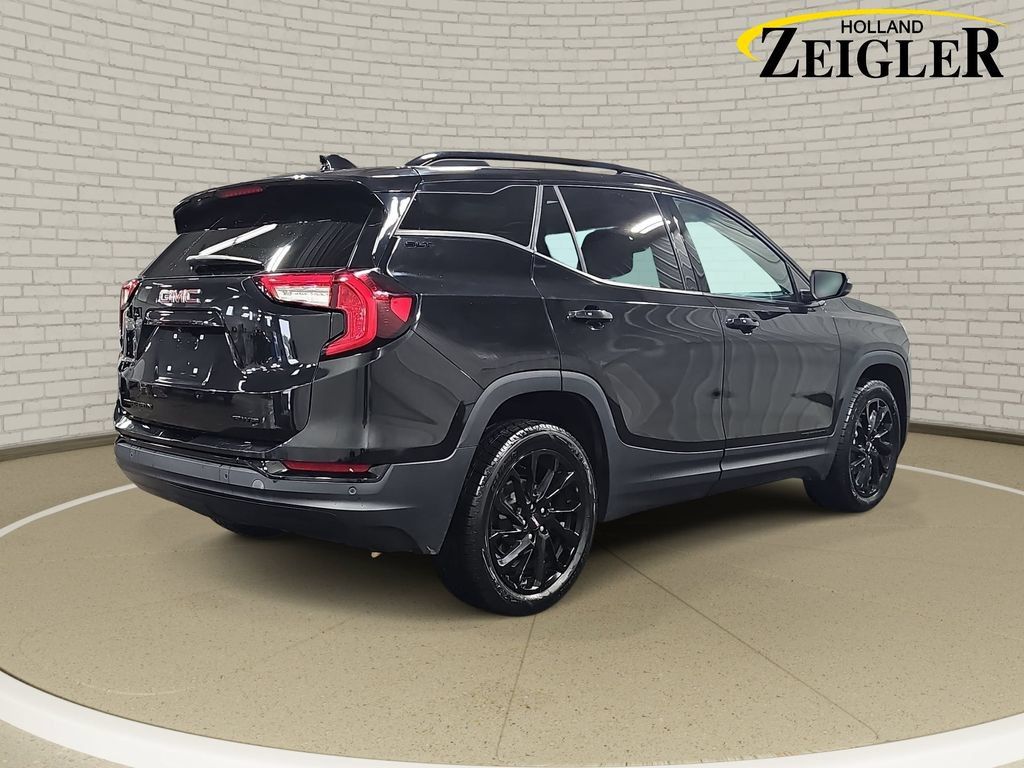 Used 2023 GMC Terrain SLT w/ Elevation Edition AWD/4WD image 5