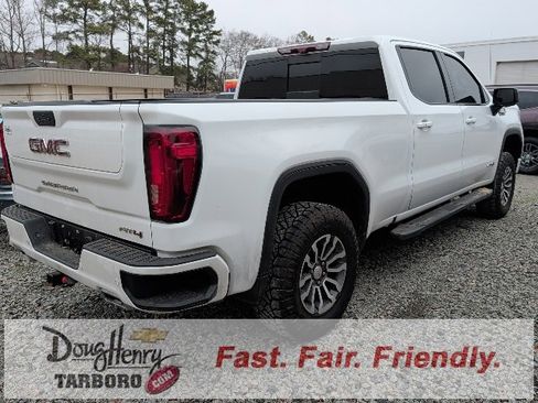 Used 2020 GMC Sierra 1500 AT4 w/ AT4 Premium Package image 4