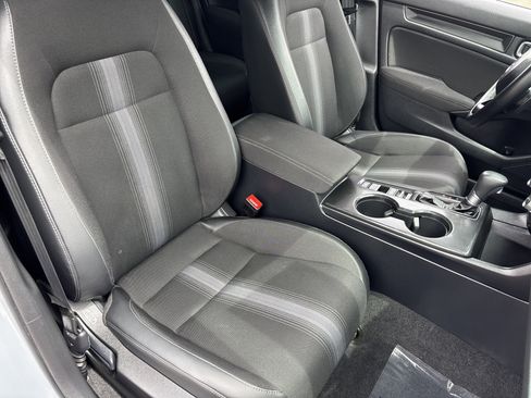 Used 2025 Honda Civic Sport image 9
