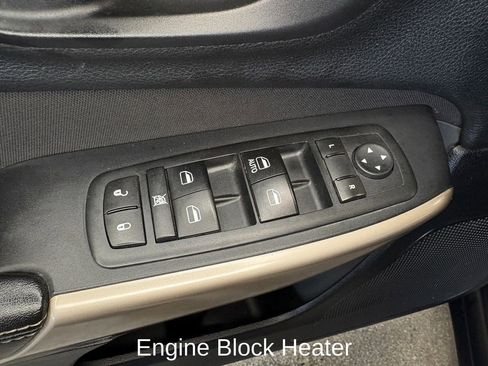Used 2017 Jeep Cherokee Sport AWD/4WD image 11
