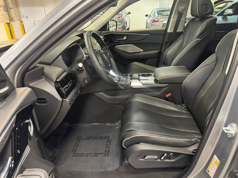 Certified 2024 Acura MDX SH-AWD w/ Advance Package image 29