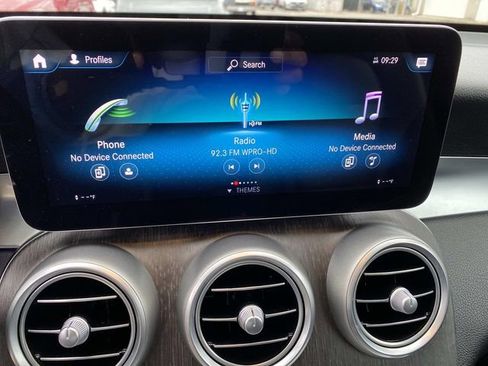 Used 2020 Mercedes-Benz GLC 300 4MATIC w/ Parking Assistance Package image 10