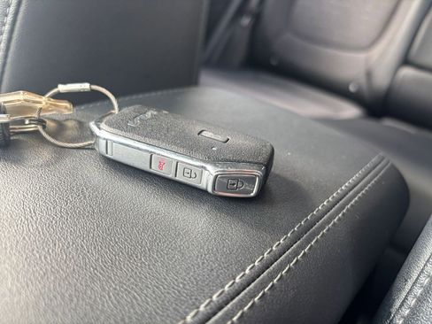 Used 2025 Kia Seltos S image 22