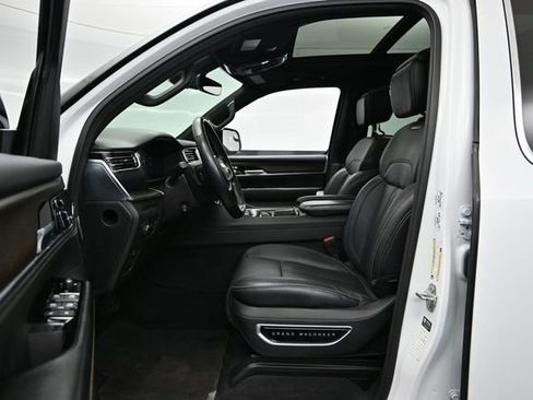 Used 2023 Jeep Grand Wagoneer 4WD image 23