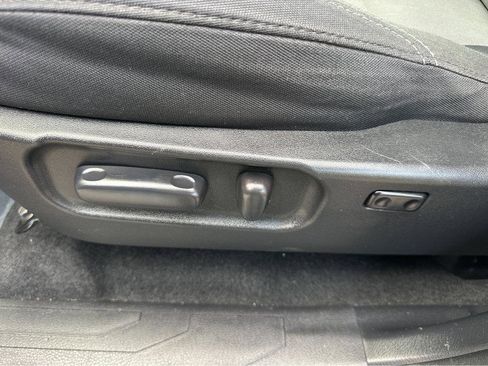 Used 2021 Toyota Tacoma TRD Sport image 32